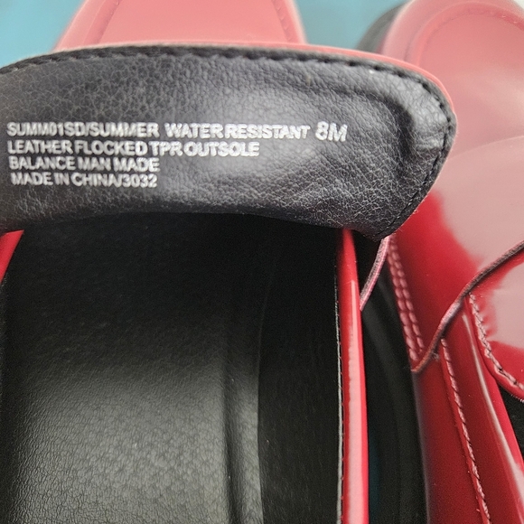 BLONDO Red Patent Leather Waterproof Lug Sole Loafers Size 8M - Picture 6 of 9